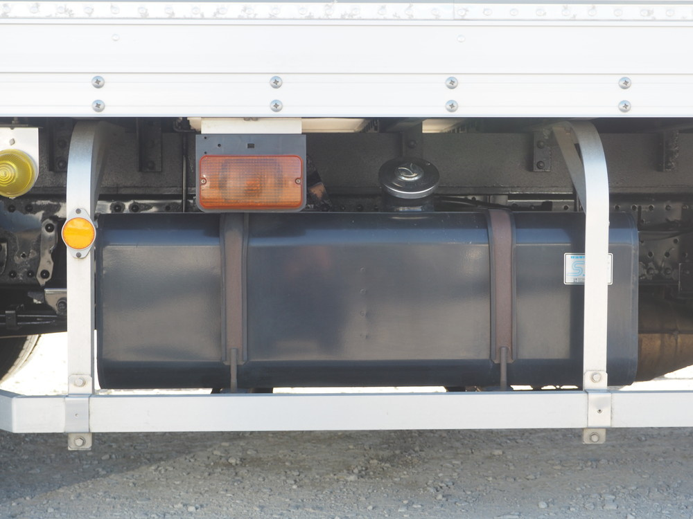 いすゞ エルフ バン車 小型 TKG-NPR85AN 年式 H24[写真12]