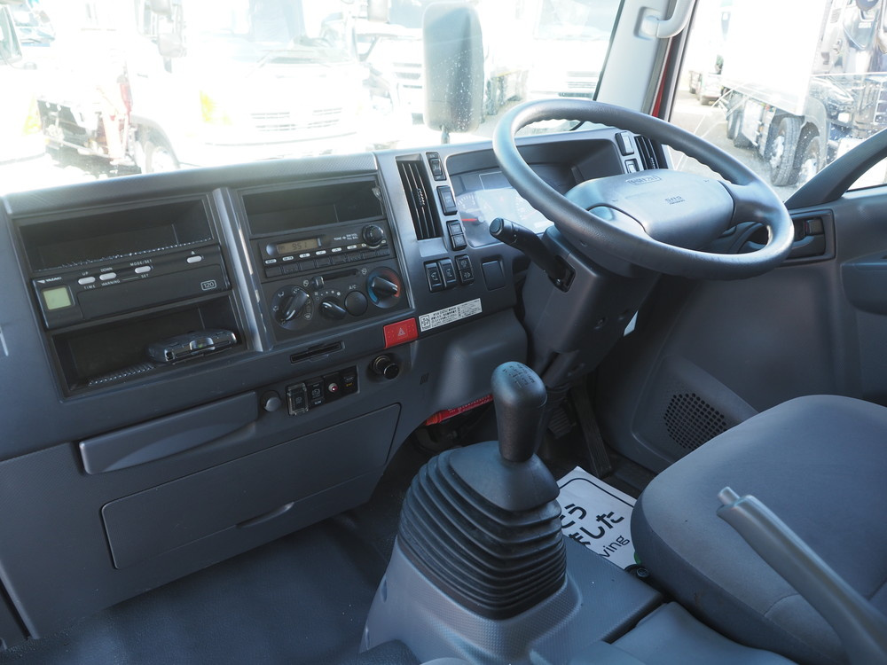 いすゞ エルフ バン車 小型 TKG-NPR85AN 年式 H24[写真25]