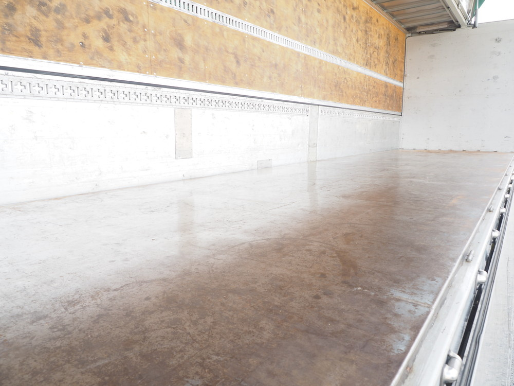 いすゞ ギガ ウイング車 大型 QKG-CYJ77A 年式 H26[写真26]