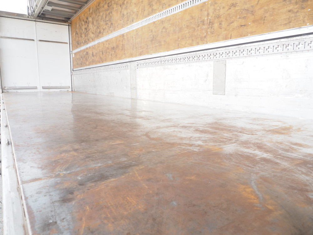 いすゞ ギガ ウイング車 大型 QKG-CYJ77A 年式 H26[写真25]