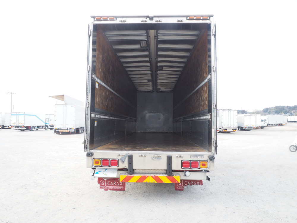 いすゞ ギガ ウイング車 大型 QKG-CYJ77A 年式 H26[写真27]