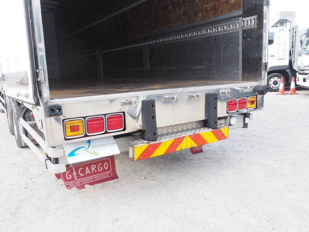 いすゞ ギガ ウイング車 大型 QKG-CYJ77A 年式 H26[写真32]