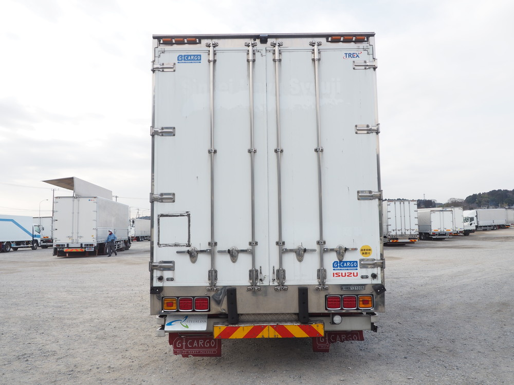 いすゞ ギガ ウイング車 大型 QKG-CYJ77A 年式 H26[写真07]