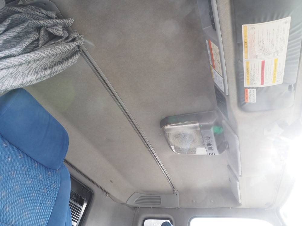 いすゞ ギガ ウイング車 大型 QKG-CYJ77A 年式 H26[写真44]