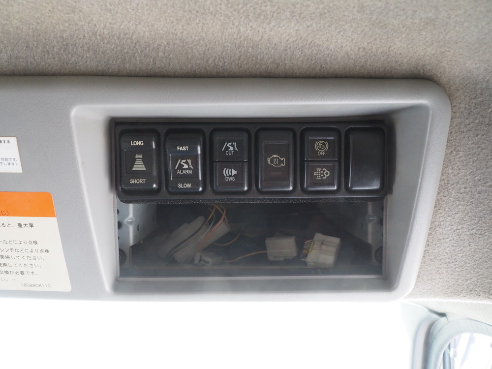 いすゞ ギガ ウイング車 大型 QKG-CYJ77A 年式 H26[写真40]