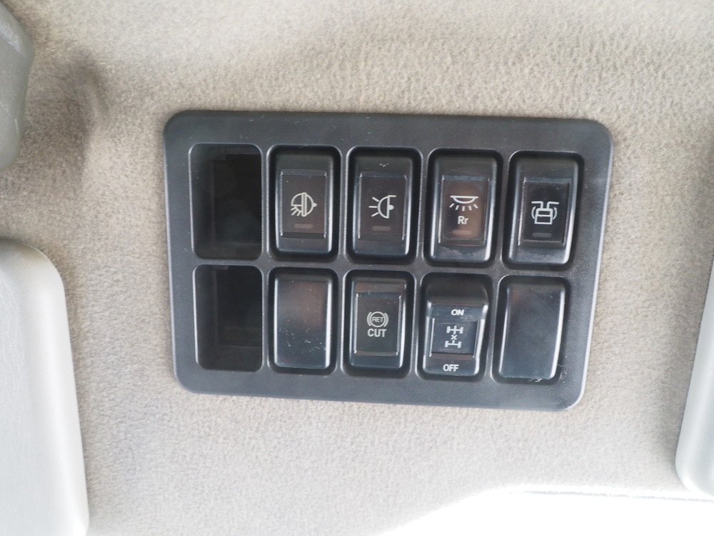 いすゞ ギガ ウイング車 大型 QKG-CYJ77A 年式 H26[写真39]