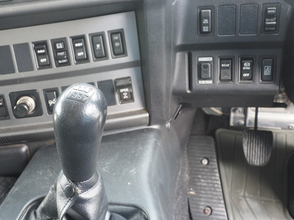 日野 グランドプロフィア ウイング車 大型 QKG-FW1EXBG 年式 H26[写真35]