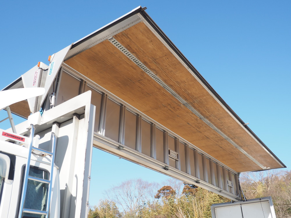 いすゞ ギガ ウイング車 大型 LKG-CYJ77A 年式 H24[写真23]