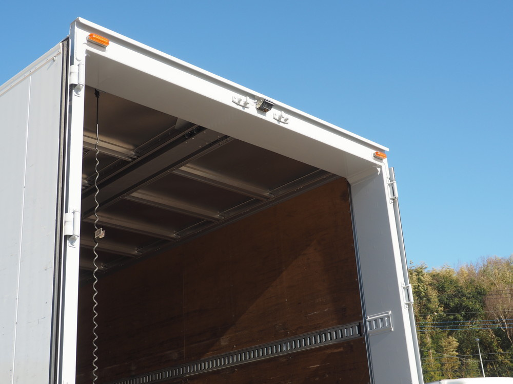 いすゞ ギガ ウイング車 大型 LKG-CYJ77A 年式 H24[写真27]