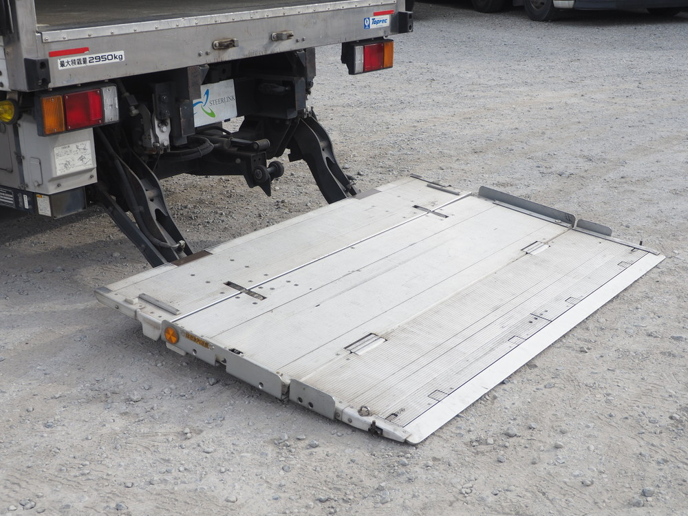 いすゞ エルフ 冷凍バン 小型 TKG-NPR85AN 年式 H25[写真24]