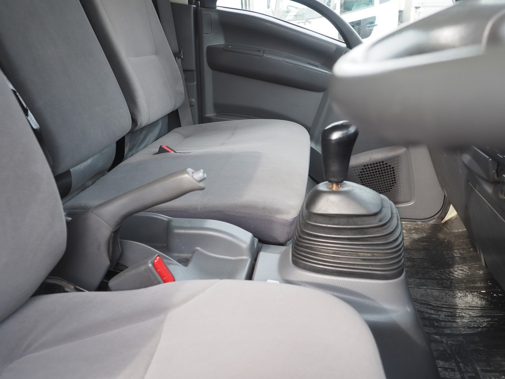 いすゞ エルフ 冷凍バン 小型 TKG-NPR85AN 年式 H25[写真30]