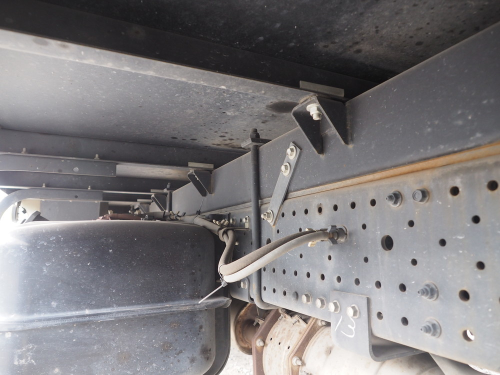 いすゞ エルフ 冷凍バン 小型 TKG-NPR85AN 年式 H25[写真39]