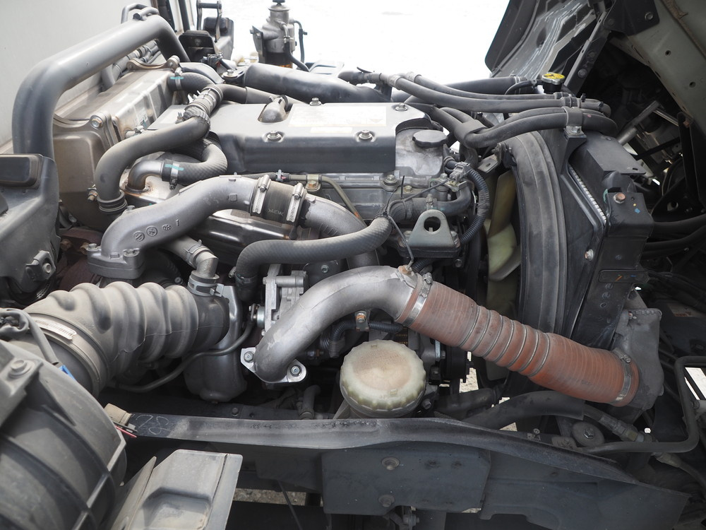 いすゞ フォワード 冷凍バン 中型 TKG-FRR90T2 年式 H26[写真38]