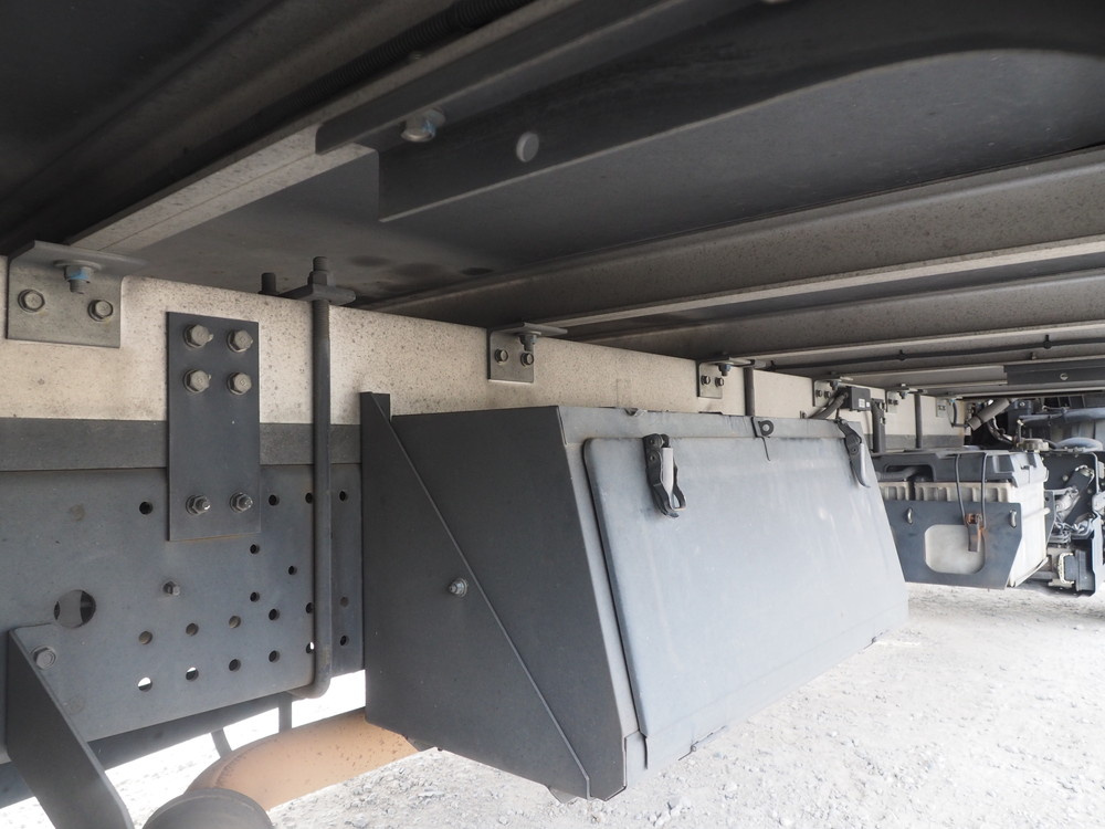 いすゞ フォワード 冷凍バン 中型 TKG-FRR90T2 年式 H26[写真36]