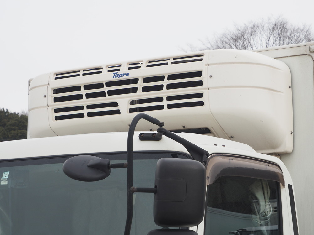 いすゞ フォワード 冷凍バン 中型 TKG-FRR90T2 年式 H26[写真08]