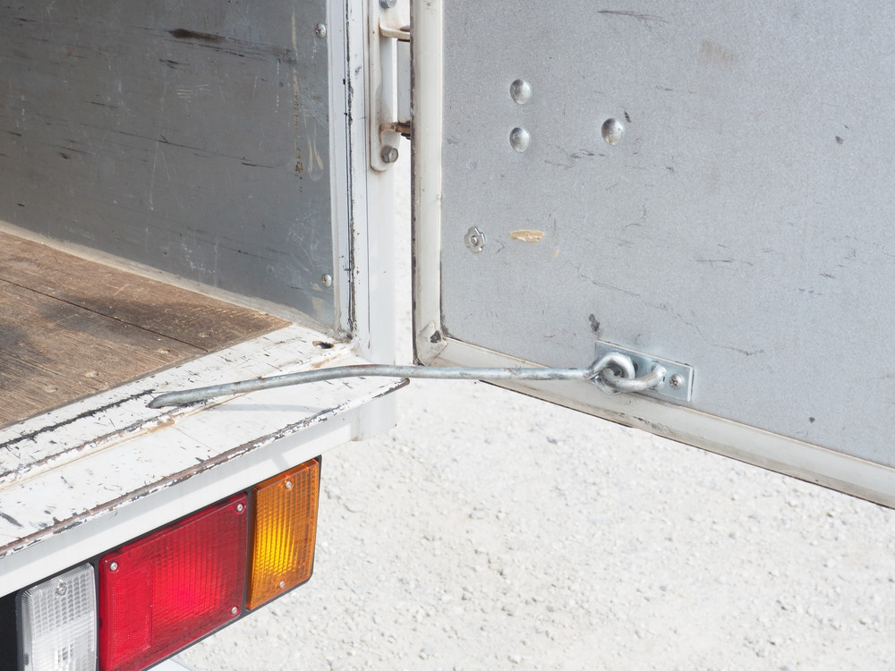 いすゞ エルフ バン車 小型 TKG-NPR85AN 年式 H25[写真20]