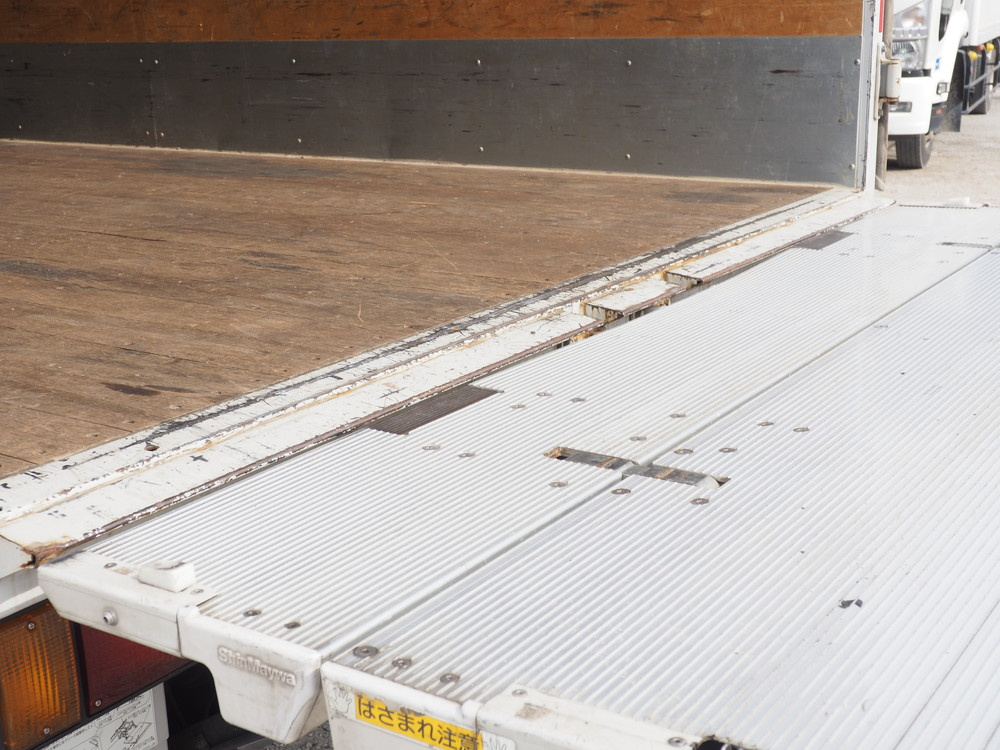 いすゞ エルフ バン車 小型 TKG-NPR85AN 年式 H25[写真24]