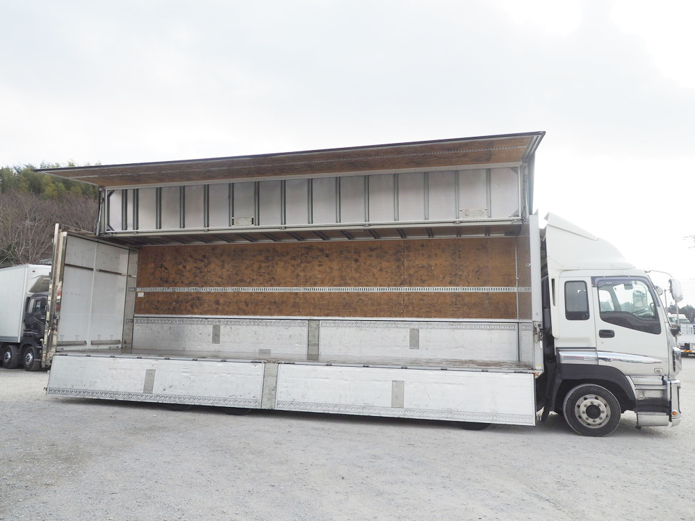 いすゞ ギガ ウイング車 大型 QKG-CYJ77A 年式 H26[写真14]