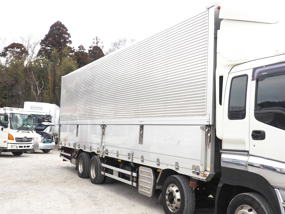いすゞ ギガ ウイング車 大型 QKG-CYJ77A 年式 H26[写真05]