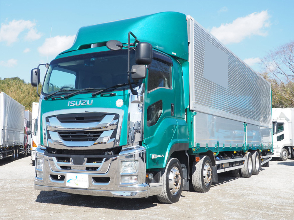 いすゞ ギガ ウイング車 大型 QKG-CYJ77B 年式 H28[写真01]