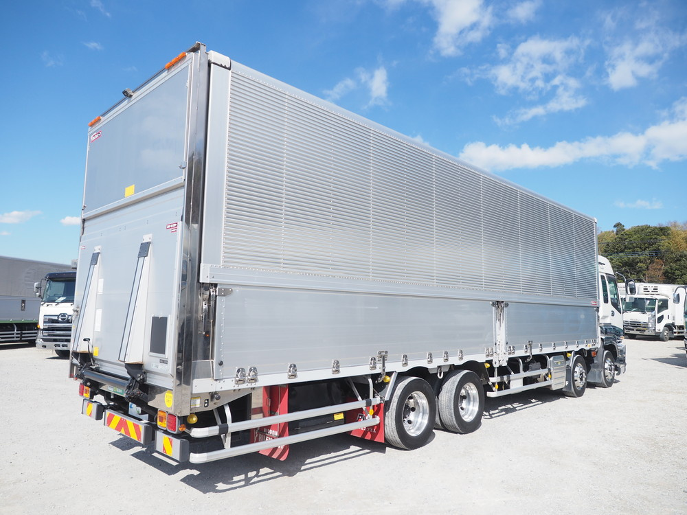 いすゞ ギガ ウイング車 大型 QKG-CYJ77A 年式 H26[写真06]