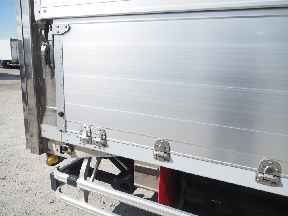 いすゞ ギガ ウイング車 大型 QKG-CYJ77A 年式 H26[写真15]