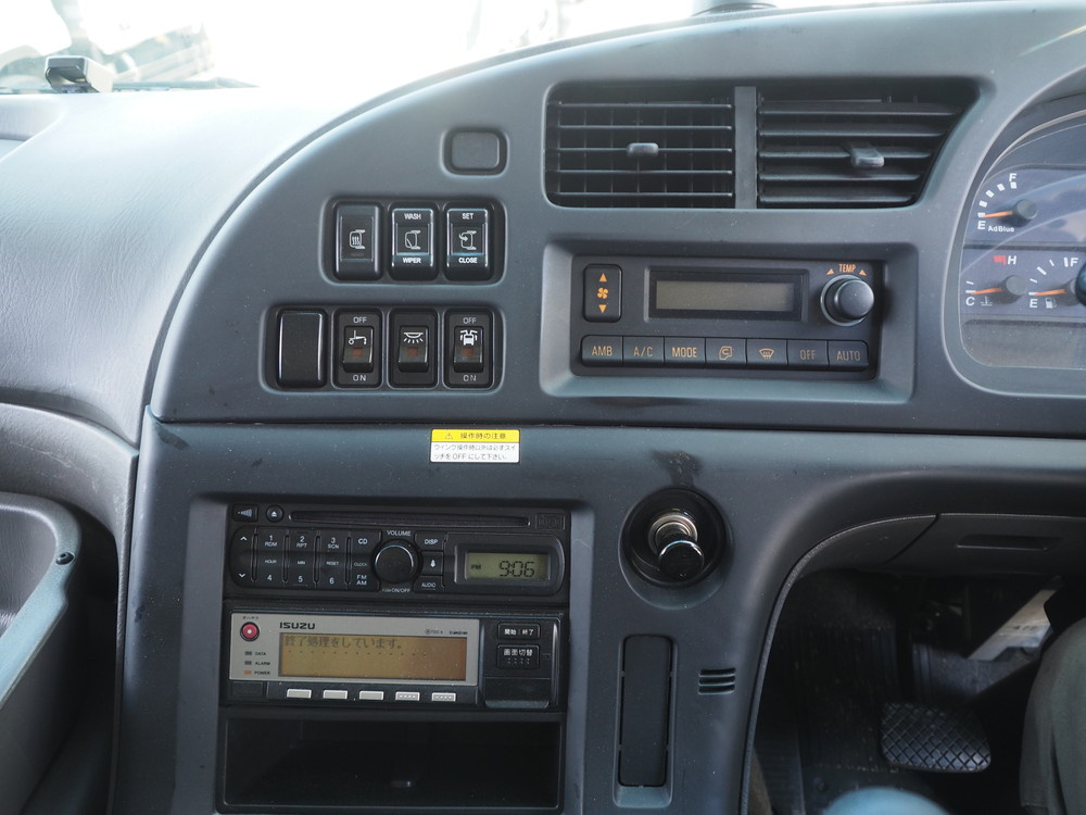 いすゞ ギガ ウイング車 大型 QKG-CYJ77A 年式 H26[写真43]