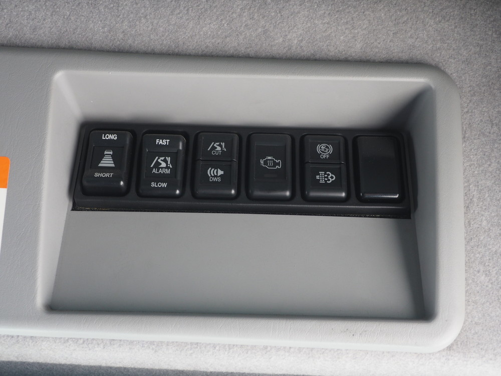 いすゞ ギガ ウイング車 大型 QKG-CYJ77A 年式 H26[写真45]