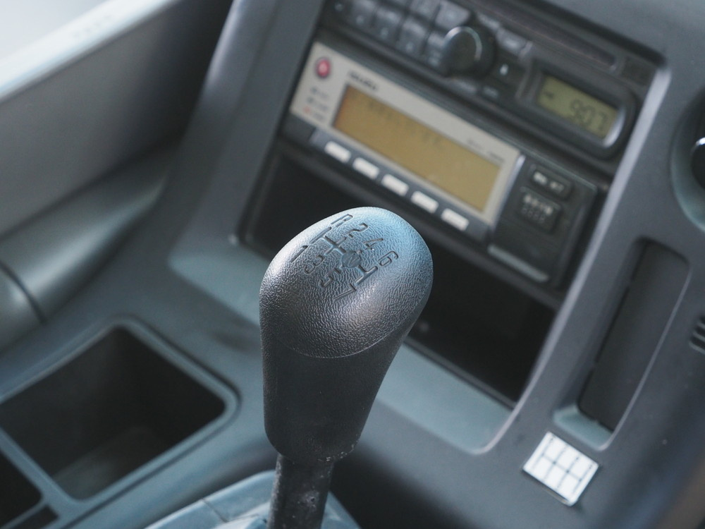 いすゞ ギガ ウイング車 大型 QKG-CYJ77A 年式 H26[写真42]