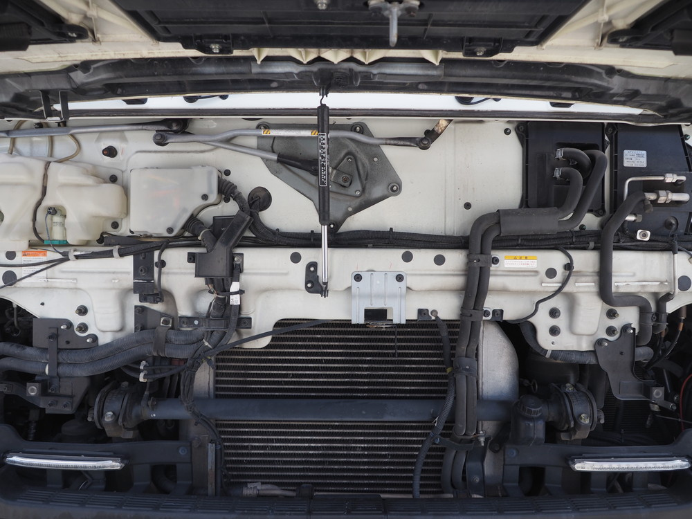 いすゞ ギガ ウイング車 大型 QKG-CYJ77A 年式 H26[写真64]