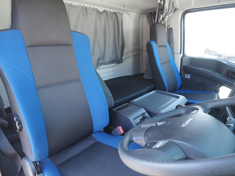 いすゞ ギガ ウイング車 大型 2PG-CYJ77C 年式 H30[写真35]