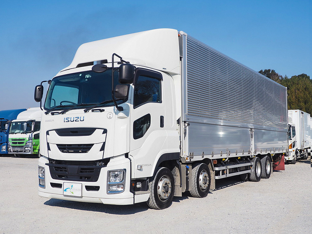 いすゞ ギガ ウイング車 大型 2PG-CYJ77C 年式 H30[写真01]