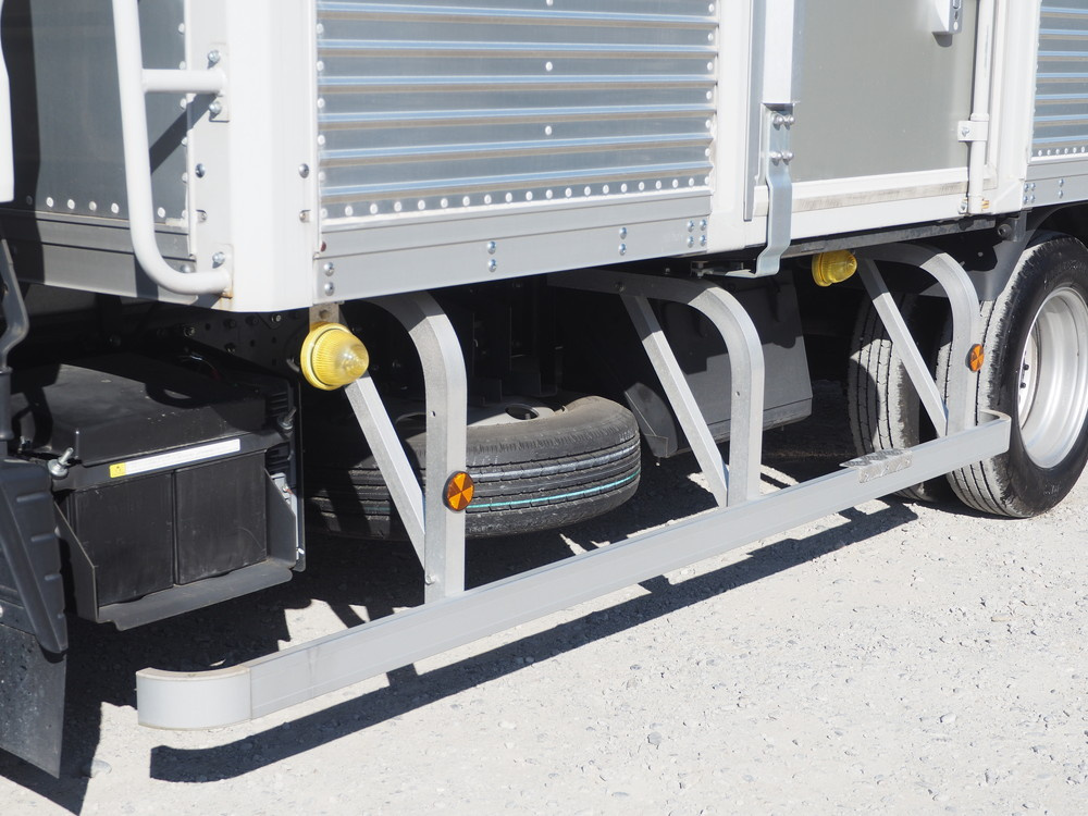 三菱ふそう キャンター バン車 - TKG-FEB50 年式 H27[写真13]