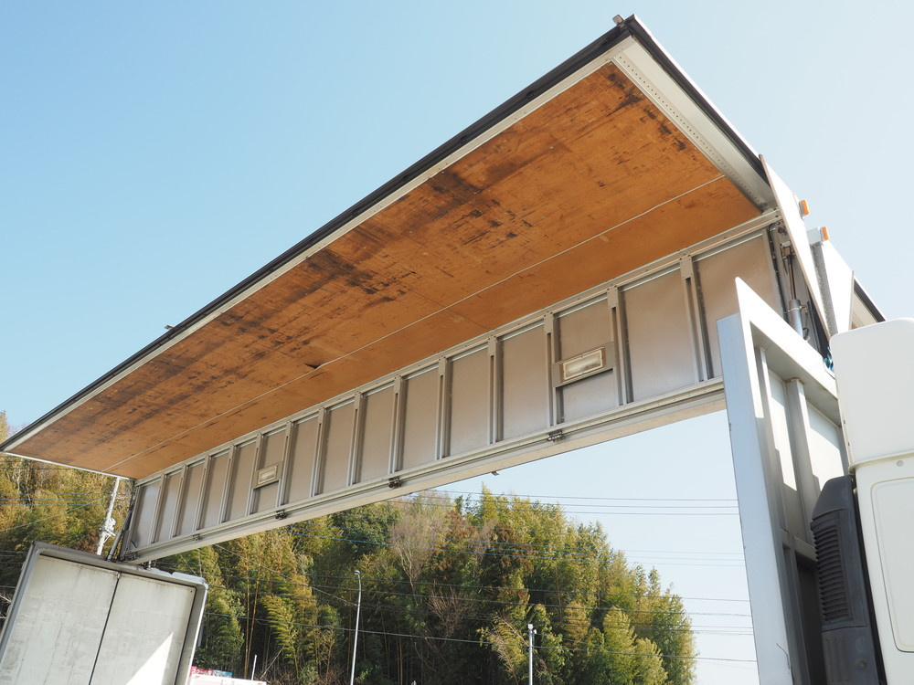 日野 グランドプロフィア ウイング車 大型 BKG-FW1EXYG 年式 H19[写真23]