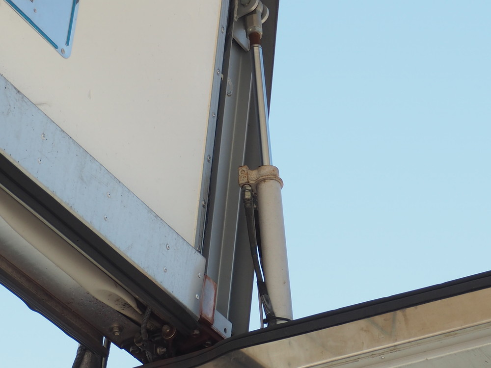 日野 レンジャー 冷凍ウイング 中型 BDG-FD8JLWG 年式 H21[写真22]