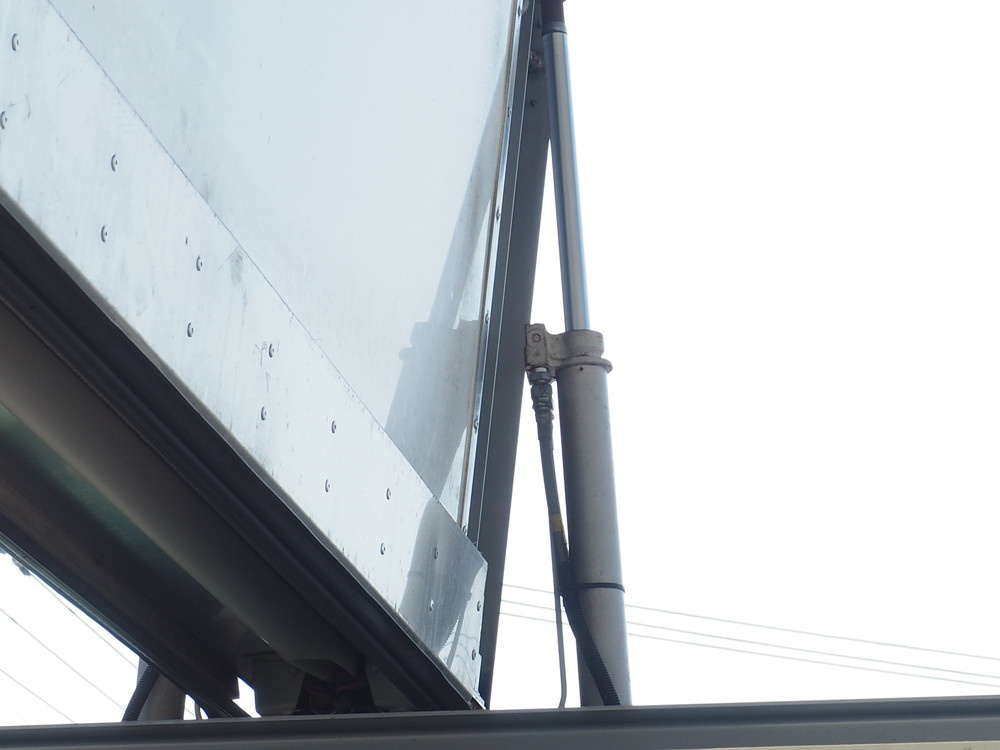 日野 レンジャー 冷凍ウイング 中型 BDG-FD8JLWG 年式 H21[写真28]