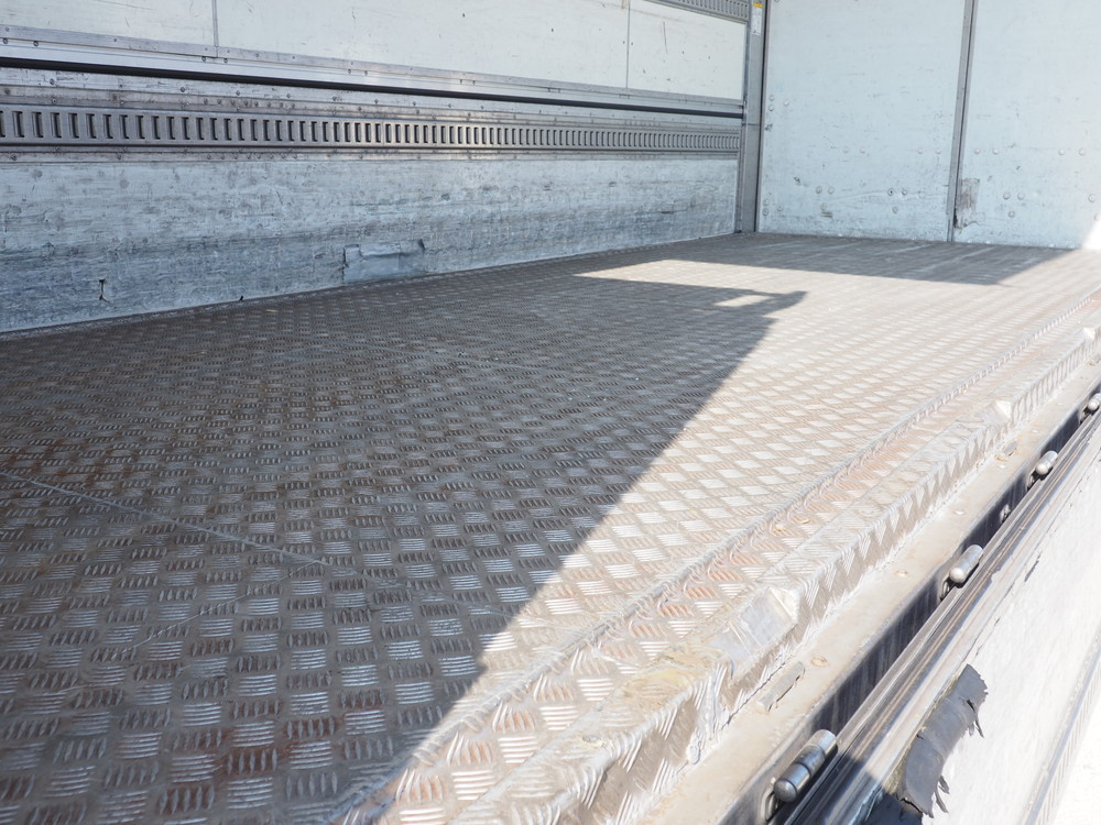 日野 レンジャー 冷凍ウイング 中型 BDG-FD8JLWG 年式 H21[写真30]