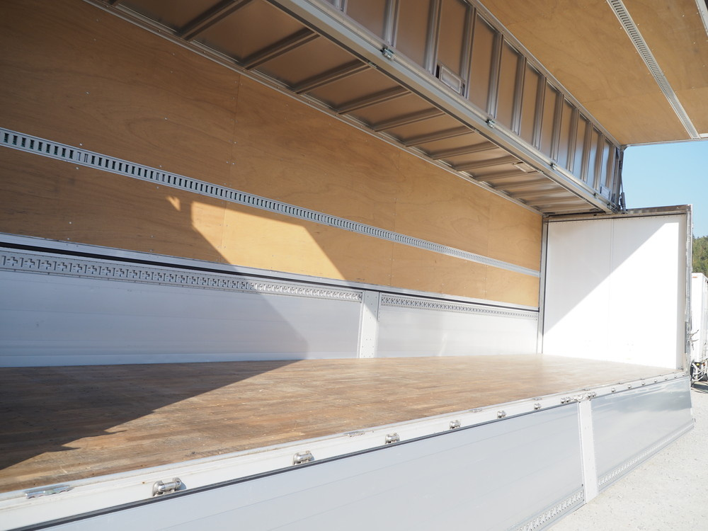 いすゞ ギガ ウイング車 大型 2PG-CYJ77C 年式 H30[写真24]