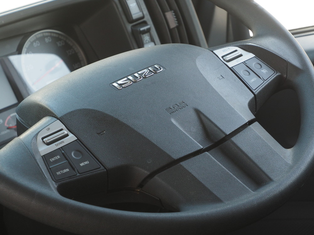 いすゞ ギガ ウイング車 大型 2PG-CYJ77C 年式 H30[写真38]