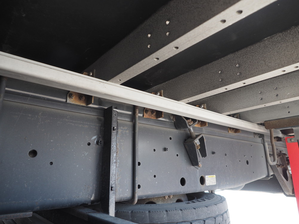 いすゞ ギガ ウイング車 大型 QKG-CYJ77A 年式 H27[写真44]