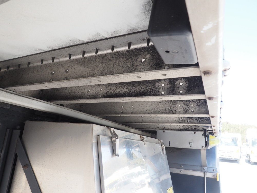 日野 グランドプロフィア ウイング車 大型 BDG-FW1EXYG 年式 H21[写真46]