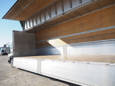 いすゞ ギガ ウイング車 大型 QKG-CYJ77A 年式 H26 [写真19]