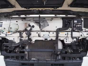 いすゞ ギガ ウイング車 大型 QKG-CYJ77A 年式 H27 [写真51]