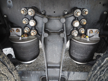 いすゞ ギガ ウイング車 大型 QKG-CYJ77A 年式 H27 [写真45]