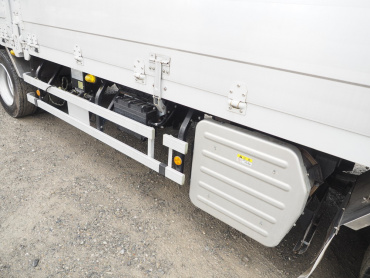 いすゞ ギガ ウイング車 大型 QKG-CYJ77A 年式 H27 [写真10]