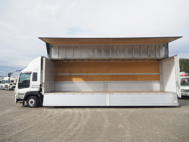 いすゞ ギガ ウイング車 大型 QKG-CYJ77A 年式 H27 [写真16]