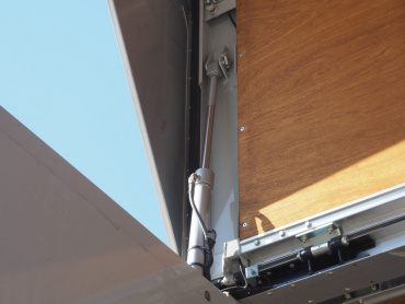 いすゞ フォワード ウイング車 中型 TKG-FRR90T2 年式 H27 [写真17]