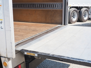 いすゞ エルフ バン車 小型 TKG-NMR85AN 年式 H26 [写真24]