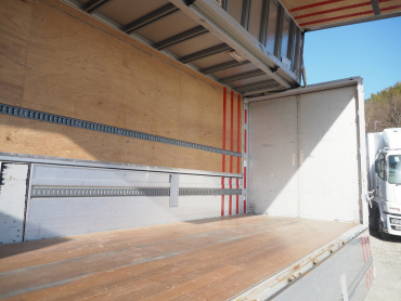 日野 グランドプロフィア ウイング車 大型 QKG-FW1AXBG 年式 H25 [写真19]