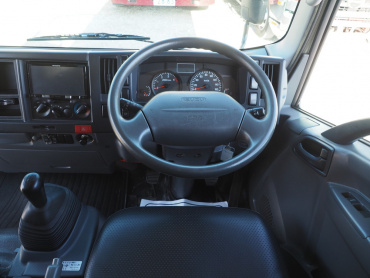 いすゞ エルフ バン車 小型 TKG-NPR85AN 年式 H25 [写真26]